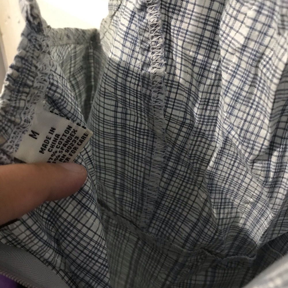 Size M. Tank Top. Patterned. - Picture 6 of 6